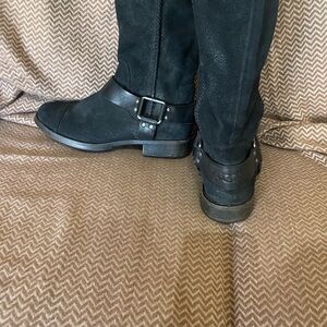 UGG Women'sBlack Suede Boots with Buckle